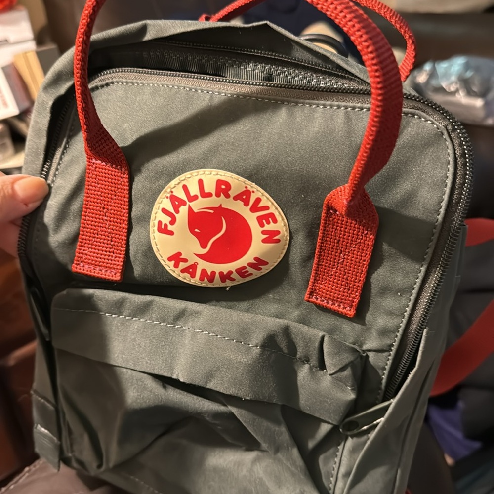 Fjallraven Kanken mini vintage green and red logo backpack - Picture 10 of 16